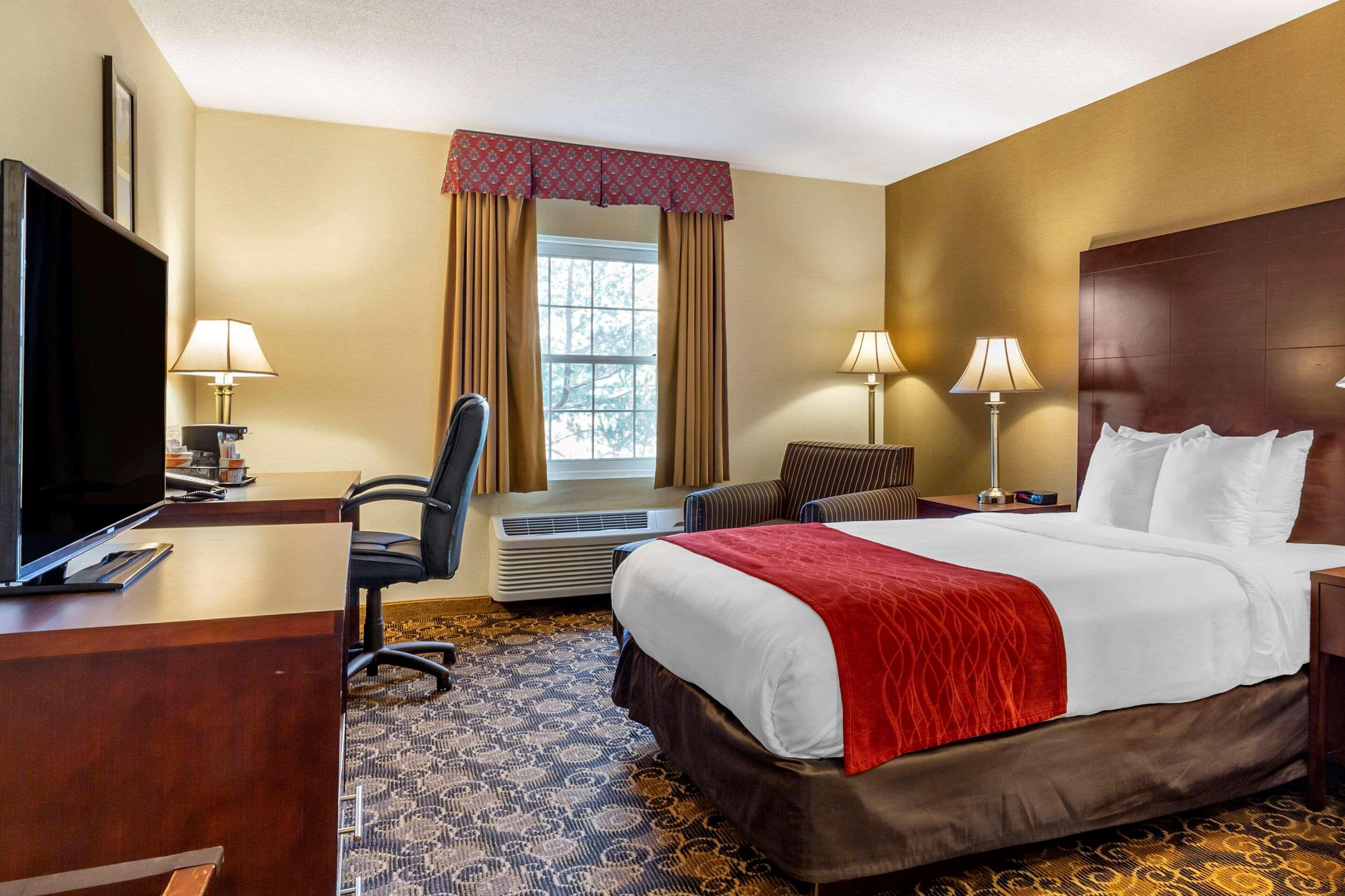 Comfort Inn Rockland - Boston Exterior photo
