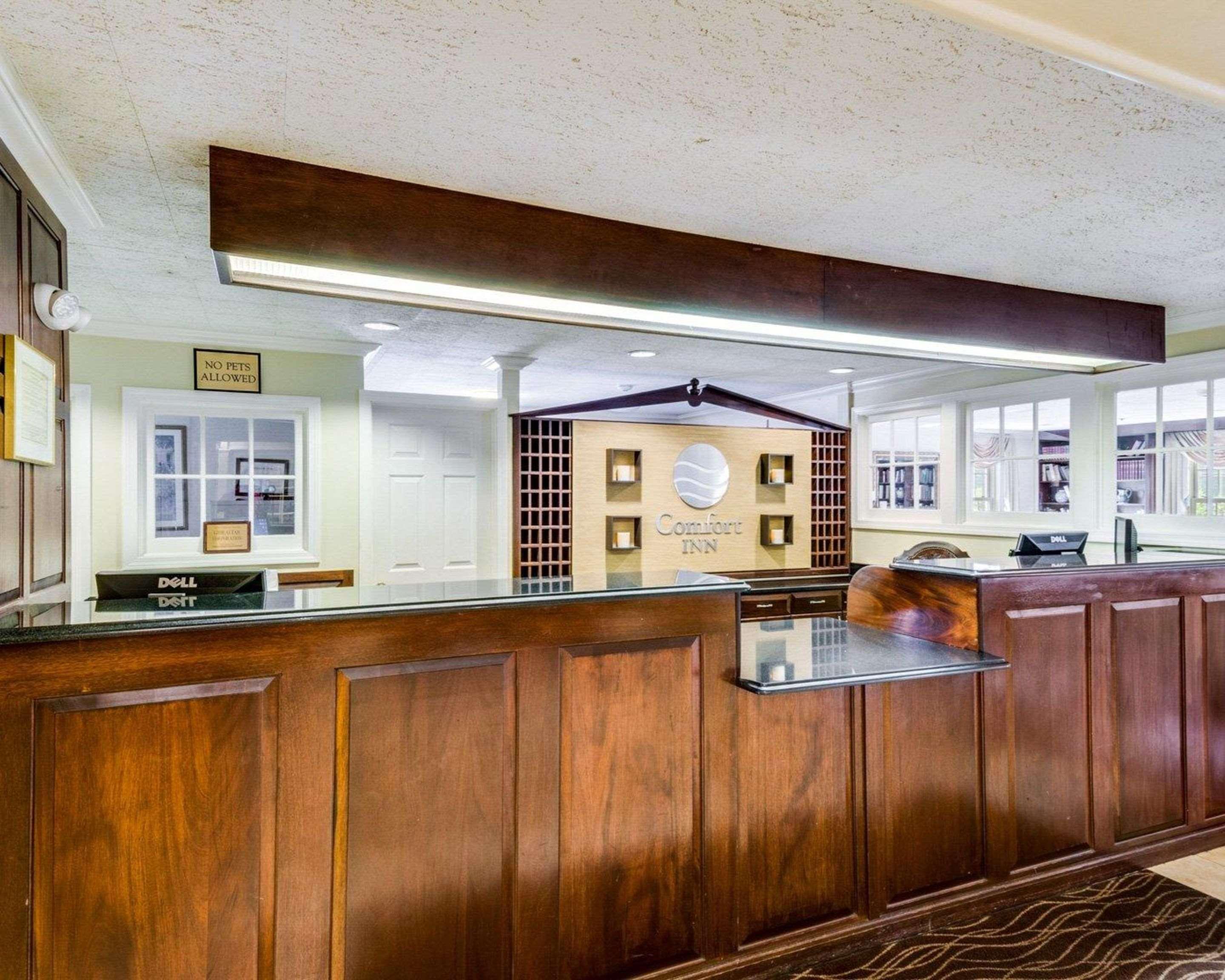Comfort Inn Rockland - Boston Exterior photo