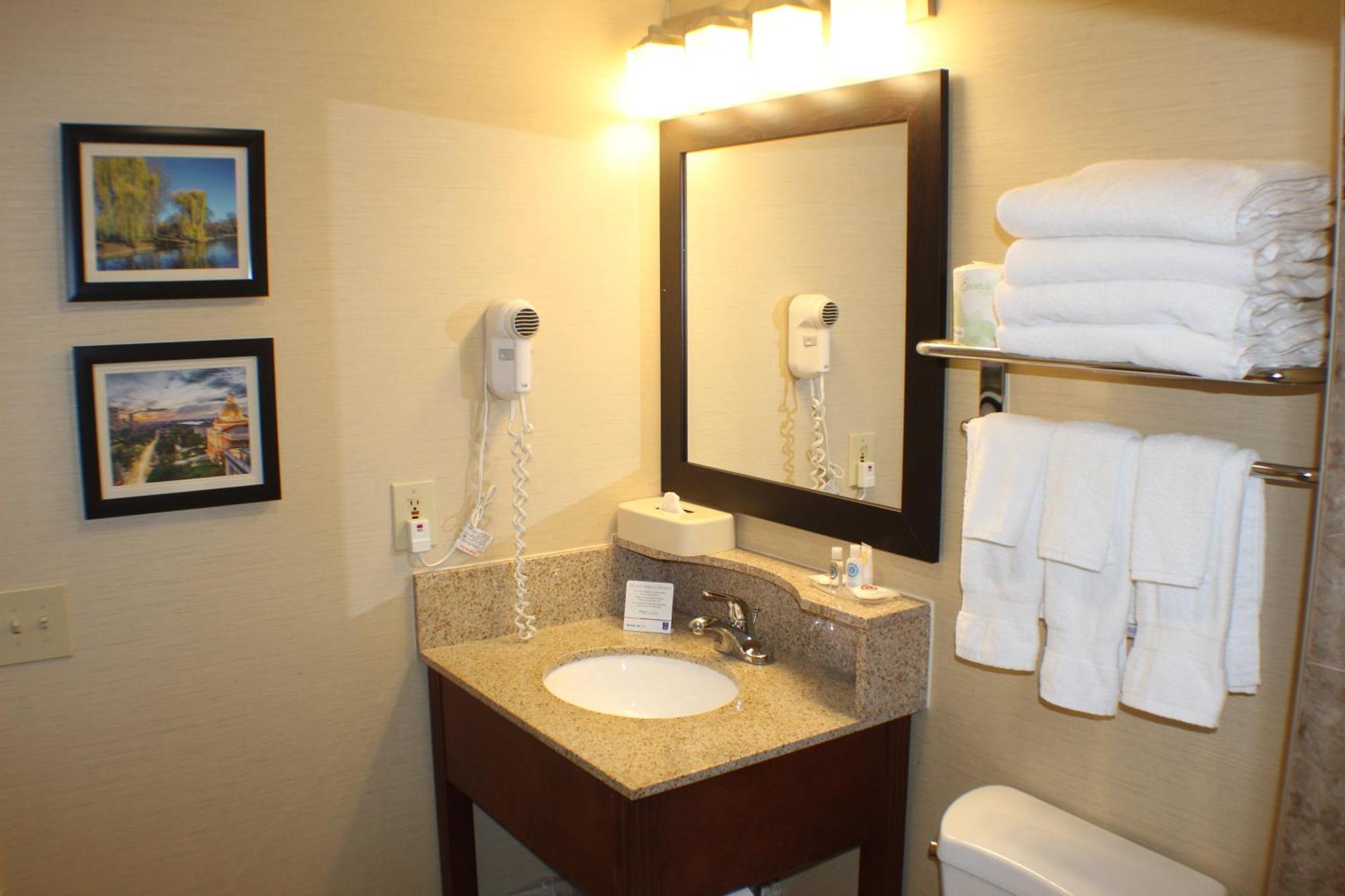 Comfort Inn Rockland - Boston Exterior photo