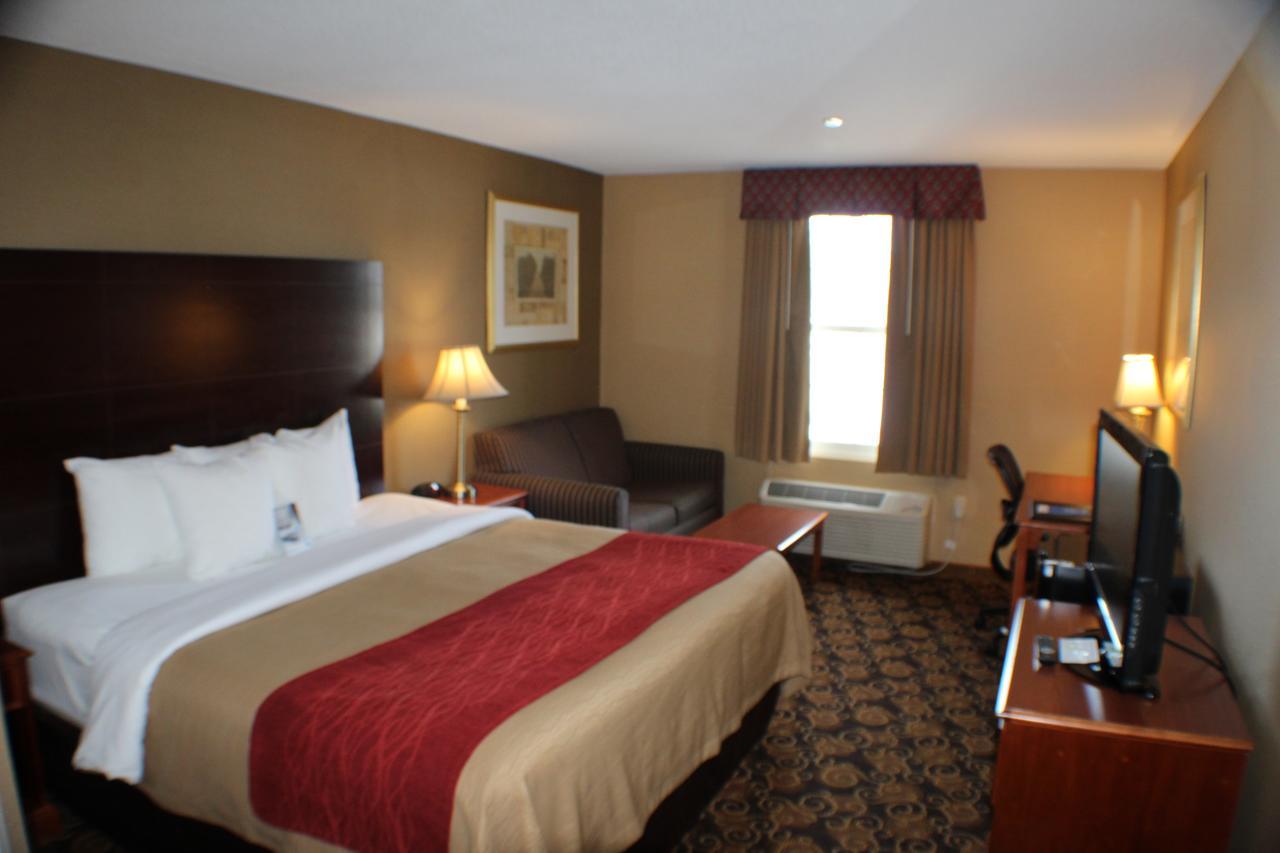 Comfort Inn Rockland - Boston Exterior photo